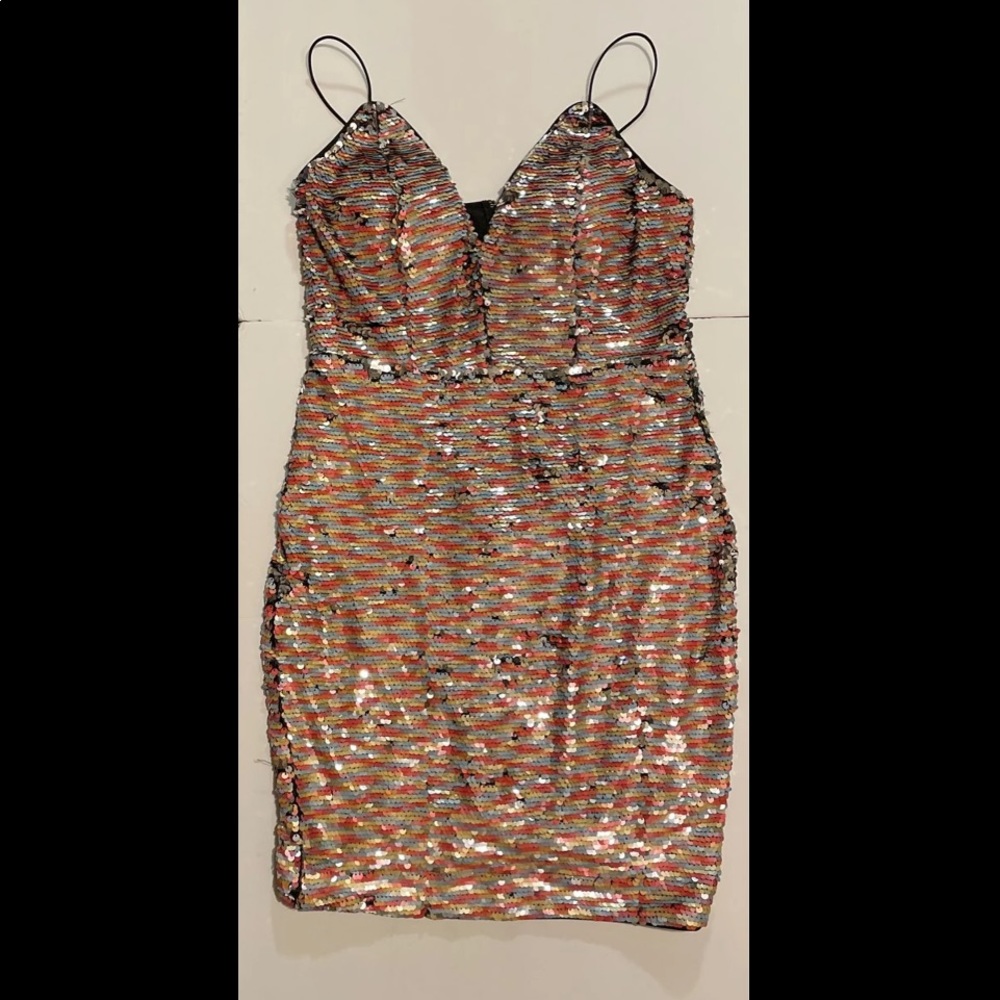 Fashion nova Short
dress
